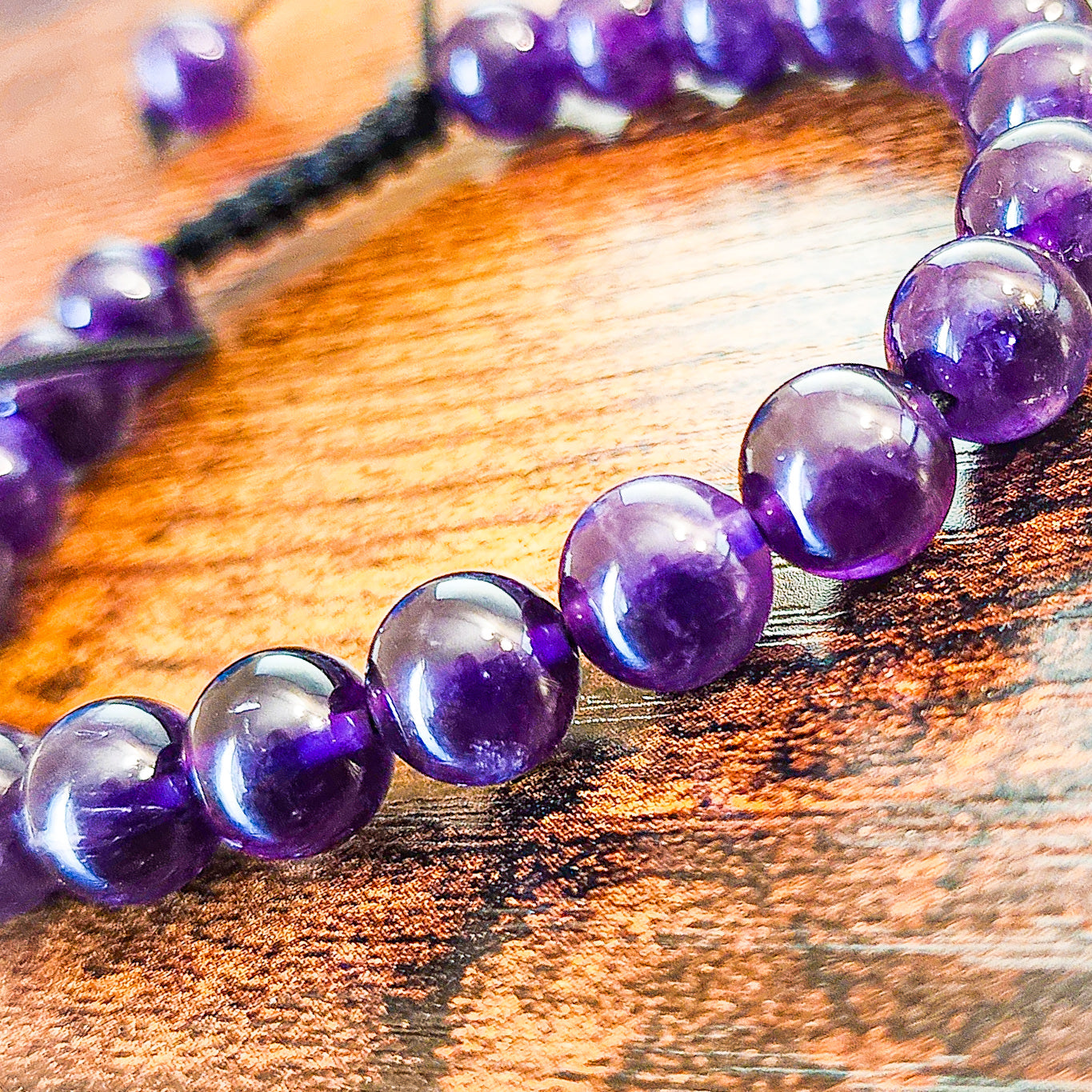 Natural Amethyst Bracelet for Healing & Positive Energy – The “Stone of Peace”