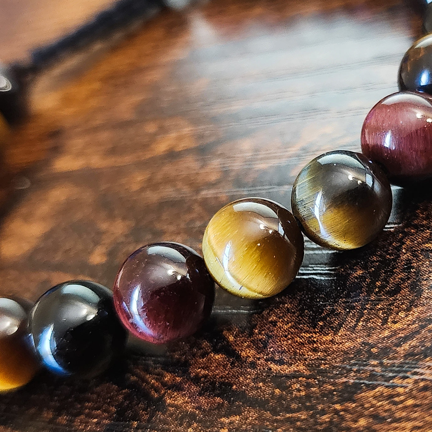 Natural Tiger Eye Bracelet for Protection – The “Stone of Courage”