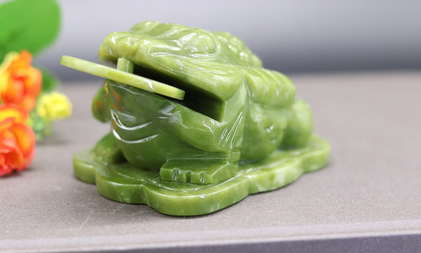 Jade Money Frog of Wealth for Home & Office Décor