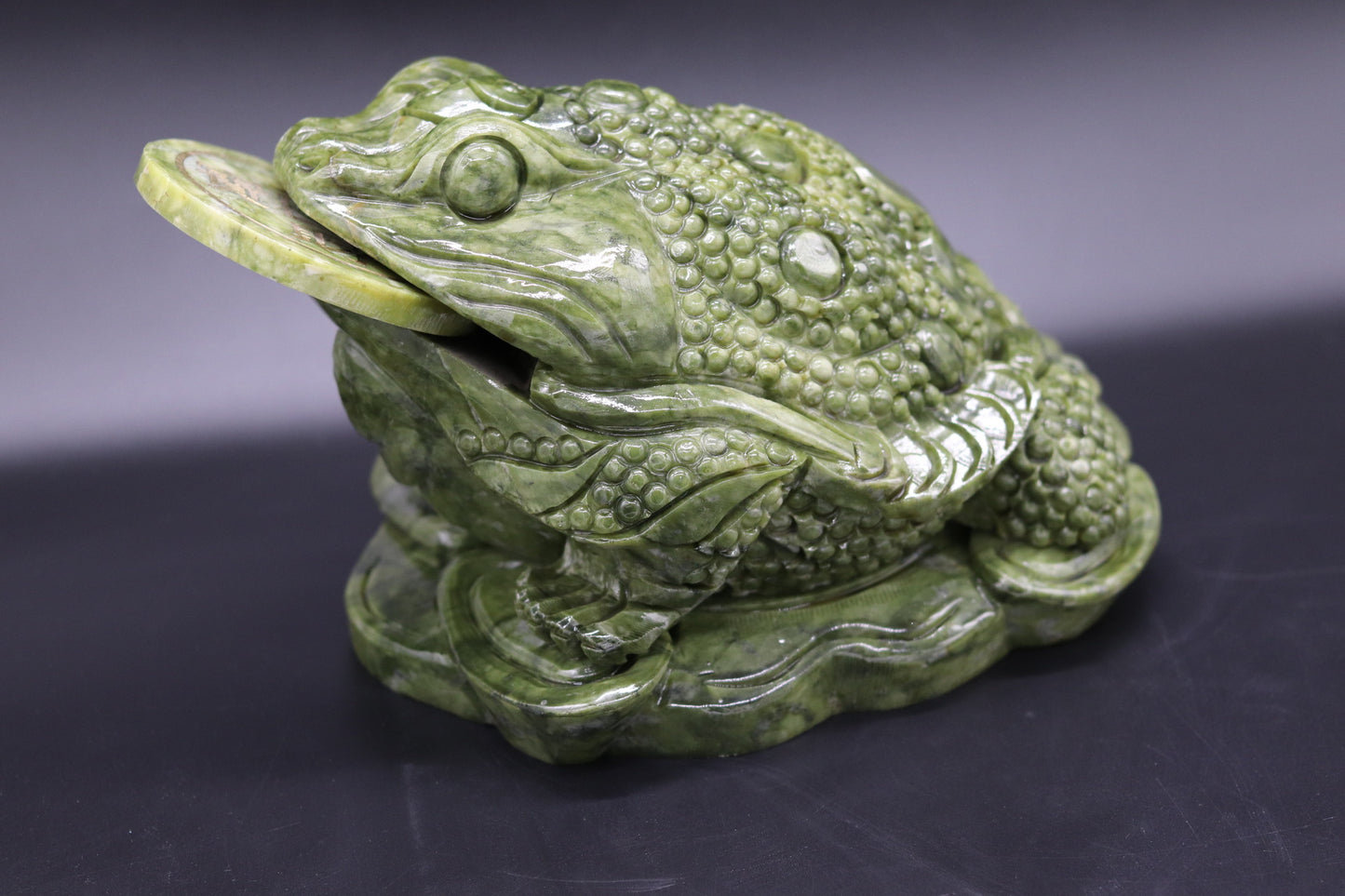 Jade Money Frog of Wealth for Home & Office Décor