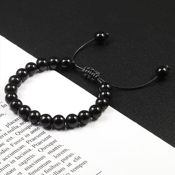 Natural Black Onyx Bracelet to Promote Calmness – The “Stone of Willpower and Resilience”